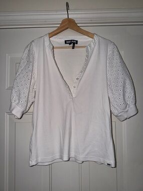 DKNY White Eyelet Puff Sleeve Henley Top.sz. XL
